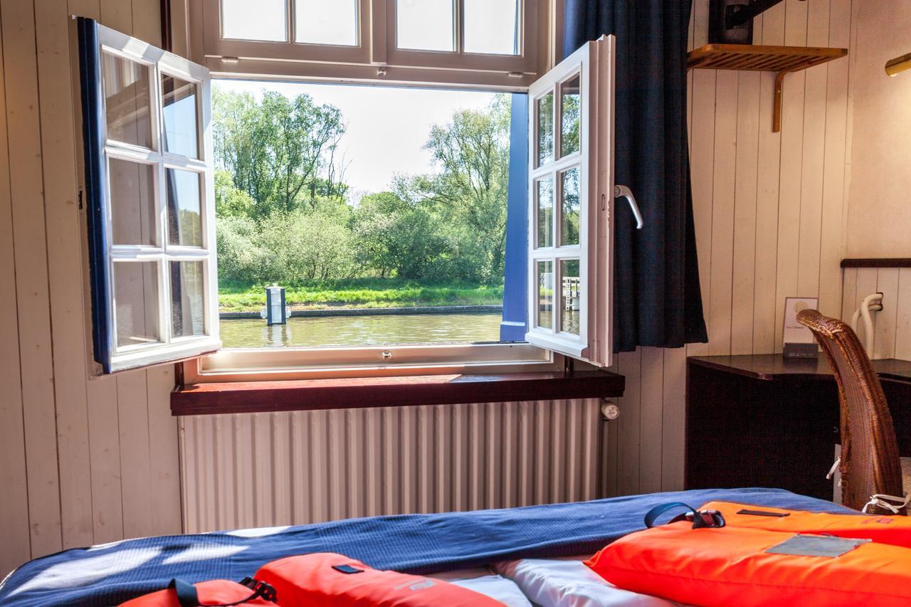 Boat De Barge 3* Bruges
